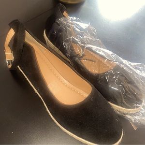 Espadrilles NWOB with removable ankle strap size 8.5 US/ 41 EU